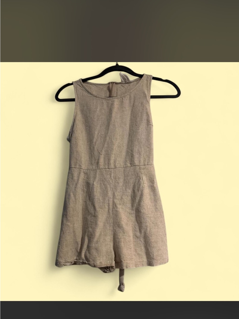 Sadie & Sage Neutral Tan Sleeveless Romper